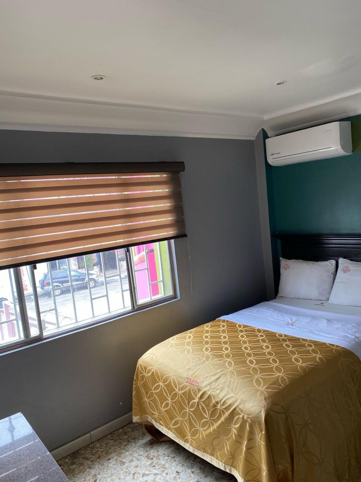 Hotel Yolanda Тихуана Экстерьер фото
